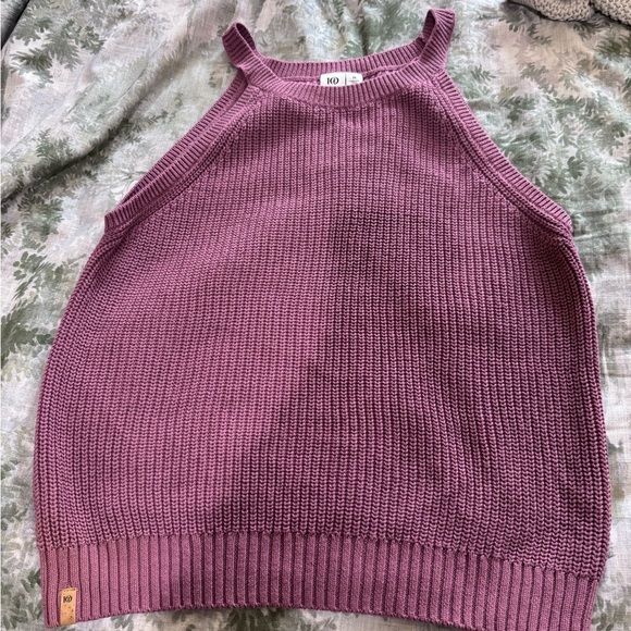 Set of 2 sweater tanks. Sz m - Picture 8 of 16